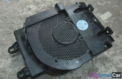 Сабвуфер прав. (84 Системы связи) 65136901324