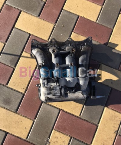 Впускной коллектор Hyundai Accent
